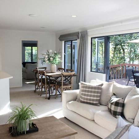 5-Min Walk To Village - Havelock North Holiday Home With Spa Pool Kültér fotó