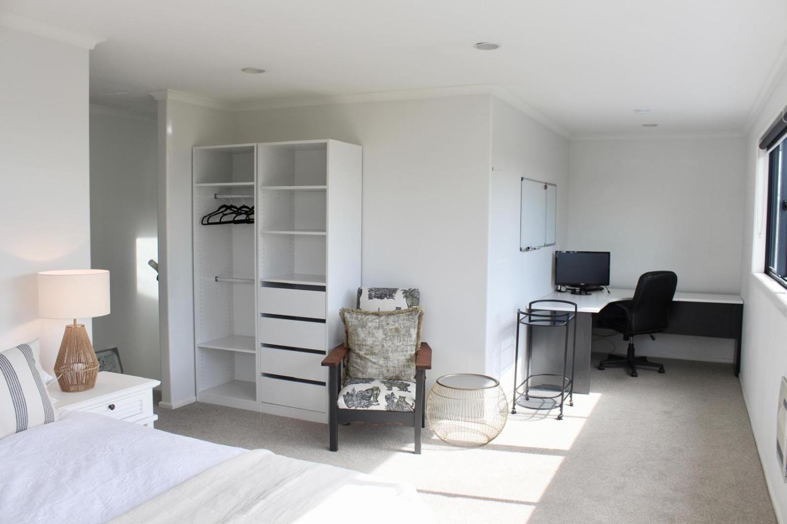 5-Min Walk To Village - Havelock North Holiday Home With Spa Pool Kültér fotó