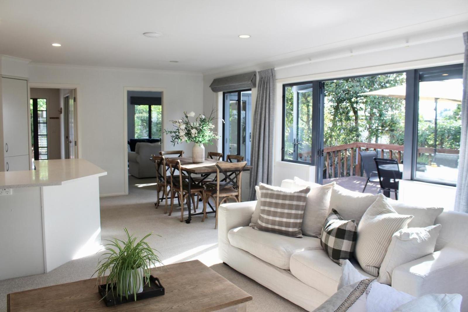 5-Min Walk To Village - Havelock North Holiday Home With Spa Pool Kültér fotó